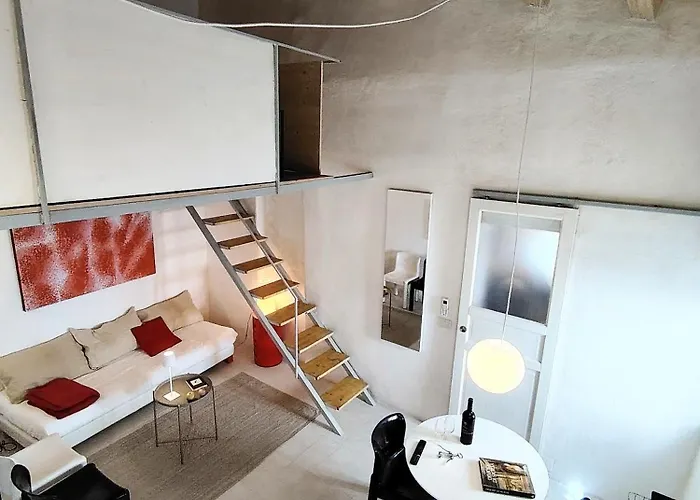 Ernesto Home